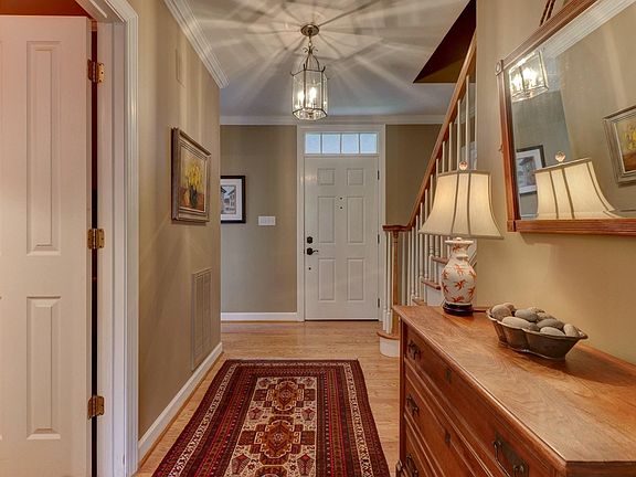 4th image of 3833 Park Ln SW