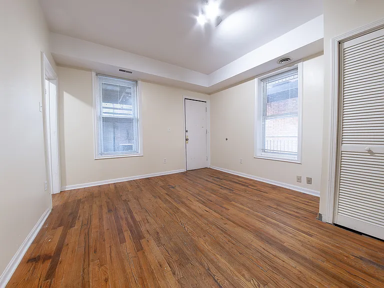 1648 W Cullerton St #1R — Photo 9