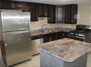 26 Smith St, South Hadley, MA 01075