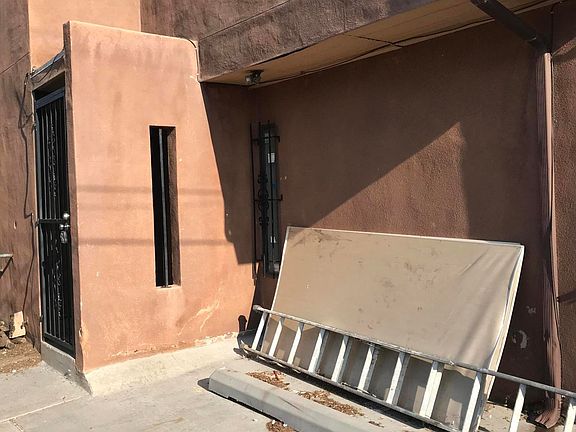 2nd image of 411 Tennessee St SE APT A