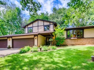 2395 Legion Ln N, Lake Elmo, MN 55042