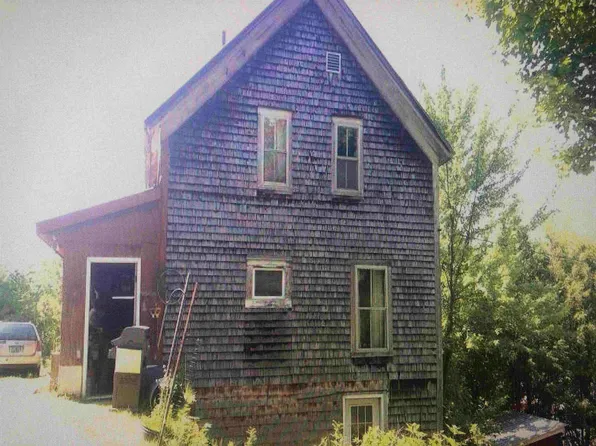 130 East High Street, Morristown, VT 05661