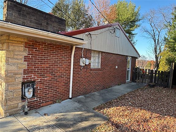 3rd image of 119 Oberdick Dr