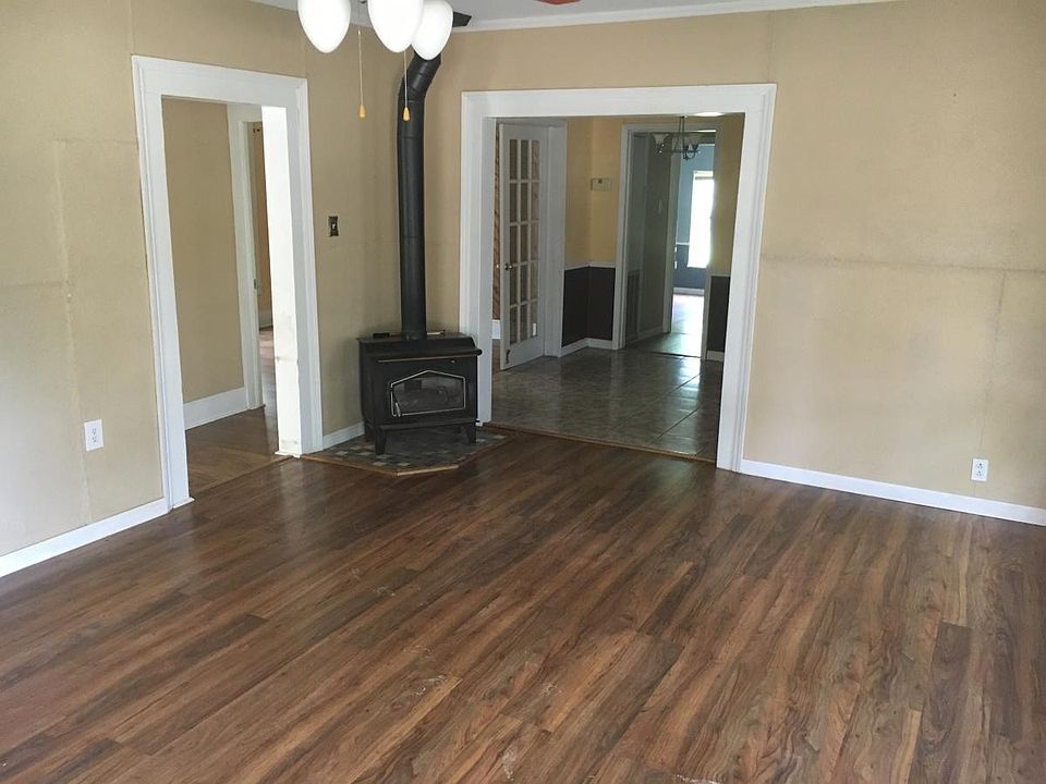 2nd image of 510 Tioga Rd