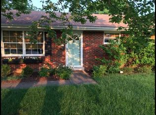 3576 Greenlawn Dr, Lexington, KY 40517