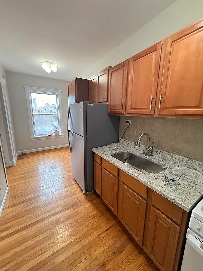 2714 N Milwaukee Ave — Photo 4