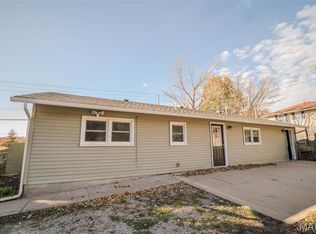 8600 N Highway Vv, Columbia, MO 65202