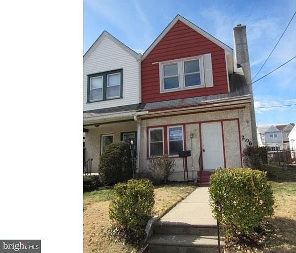 1st image of 206 Chapman Ave