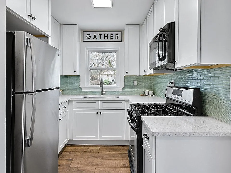 3 bed, 840 sqft, $1,800 — Photo 4