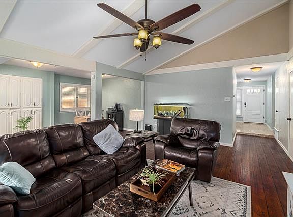 5th image of 1705 Richforest Dr
