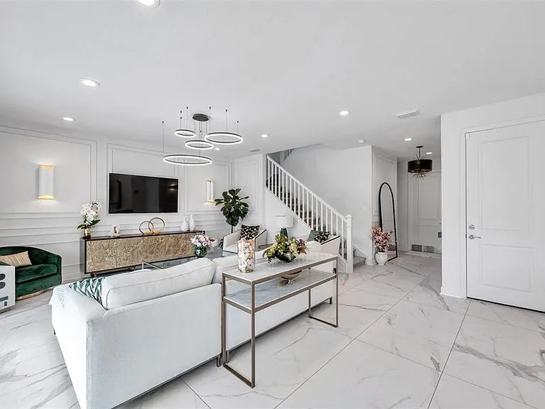 32203 Mahogany Valley Dr — Photo 12
