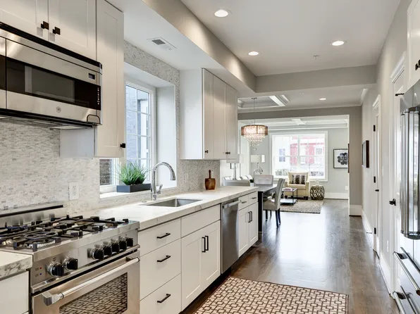 3910 8th St NW Unit 4, Washington, DC 20011