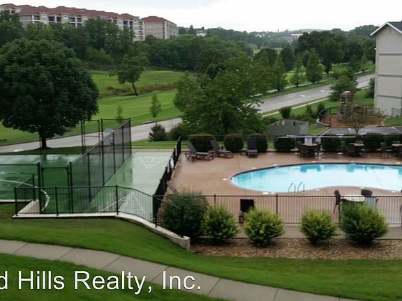 2nd image of 330 S Wildwood Dr