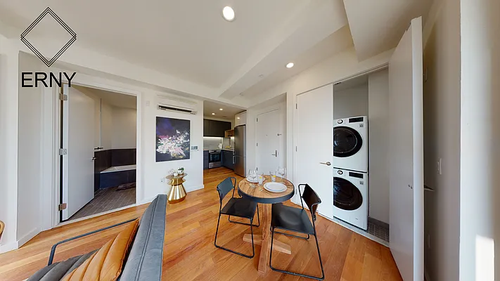 Rented by ERNY LLC | media 7