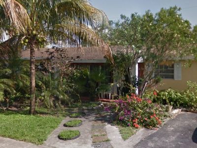 810 NE 182nd St, North Miami Beach, FL, 33162