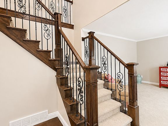 4th image of 7136 S Ponderosa Dr