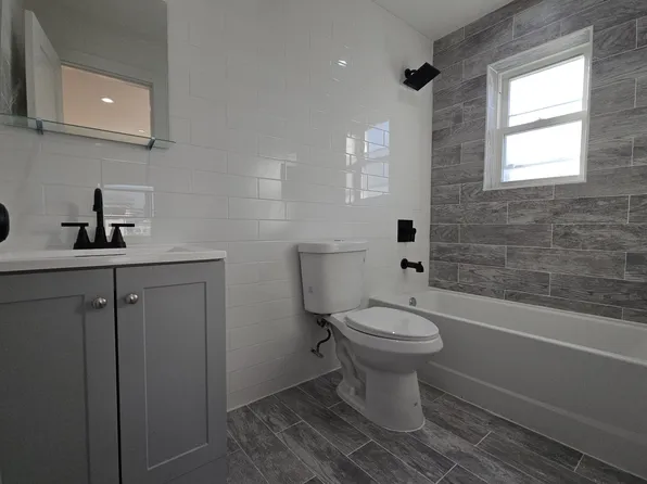 69-52 Hessler Avenue image 7 of 9