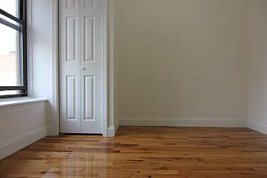 Rented by HOLTON REAL ESTATE INC.