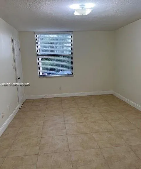 14525 N Kendall Dr #304J — Photo 12