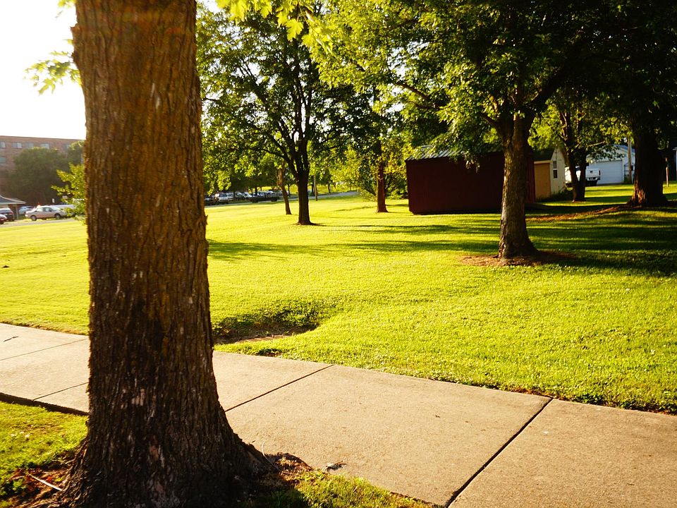 900 W Main St, Cabool, MO 65689 Zillow