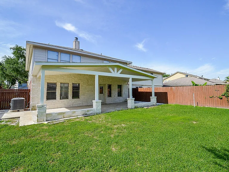 13410 Cricklewood Creek Ln — Photo 32