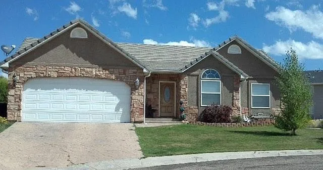 2248 N Wedgewood Cir