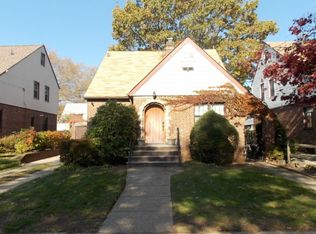23307 Seward Ave, Queens Village, NY 11427