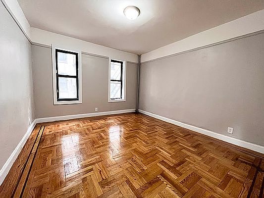 1st image of 285 Hawthorne St APT 207