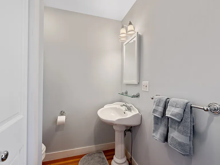 1 Beach House Ln — Photo 6