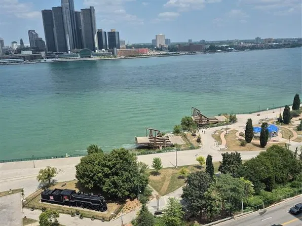 75 Riverside Dr E, Windsor, ON