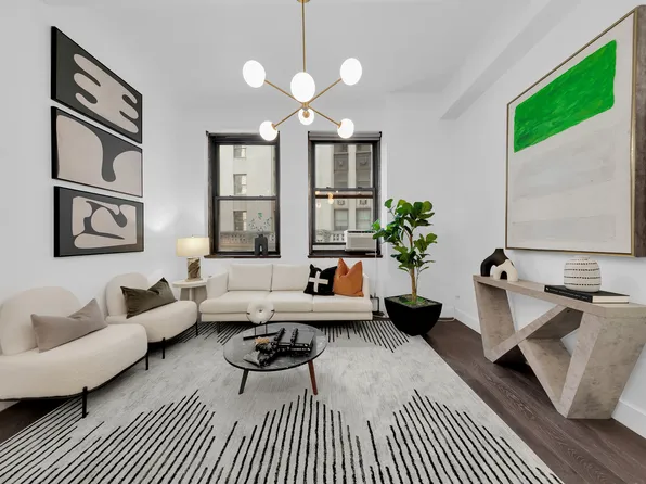 3 Hanover Square image 1 of 6