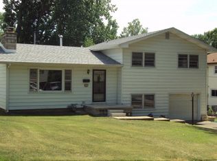 223 Brownlow Dr, Decatur, IL 62521