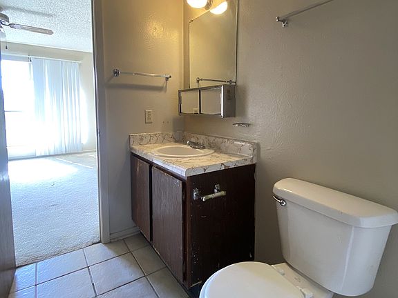 5th image of 1306 Covey Ln #D