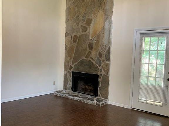 3rd image of 1717 Wynndowne Trl SE #1717