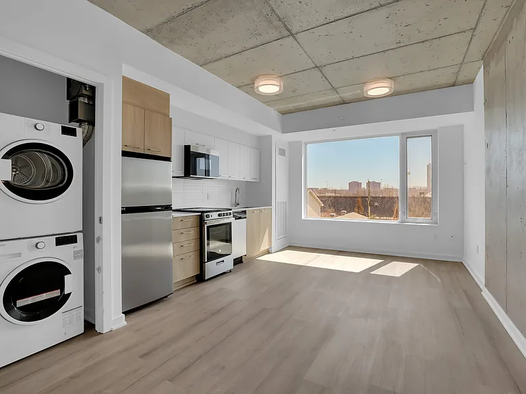 36 Robinson Ave — Photo 31