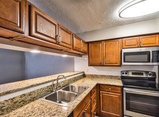 2125 Augusta Dr APT 34, Houston, TX 77057