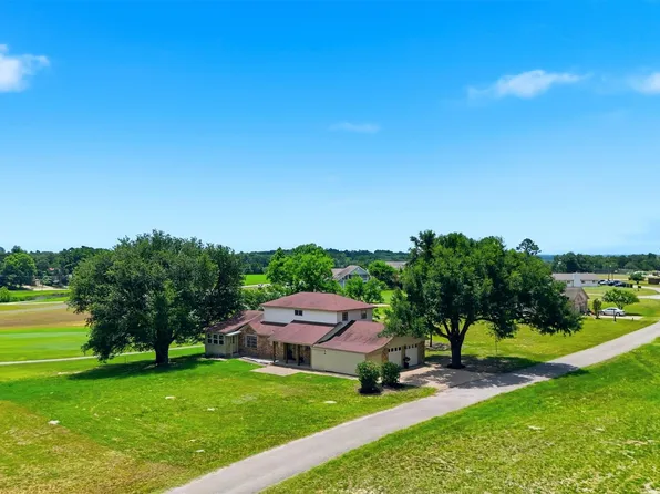 22 Patio Dr, Hilltop Lakes, TX 77871