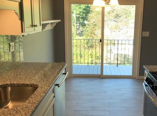 49 Southwind Ln, Milford, CT 06460