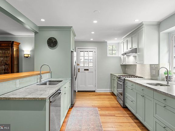 4th image of 419 Gate Ln
