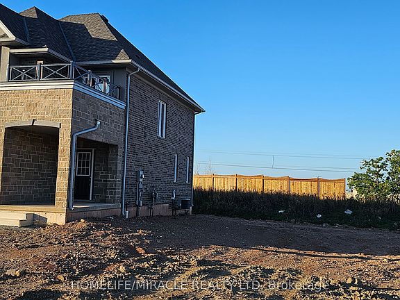 2nd image of 111 Pinot Cres Lot 61