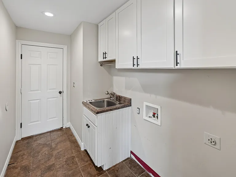 935 E Weldon Dr — Photo 34