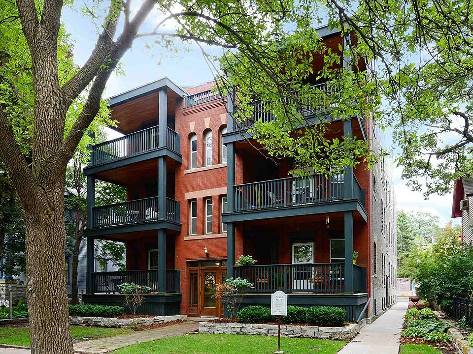 1st image of 598 Lincoln Ave APT 202