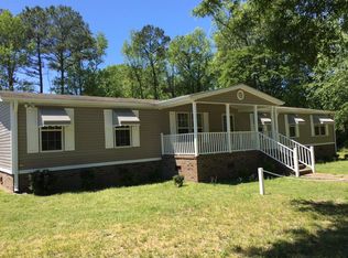 752 Riverbend Rd N, Goldsboro, NC 27530