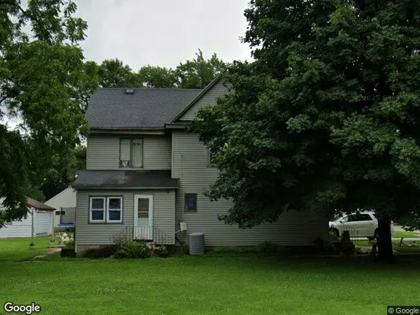 110 Lincoln Ave, Alden, MN 56009
