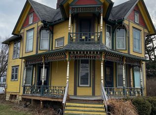 304 S 4th St, Dekalb, IL 60115