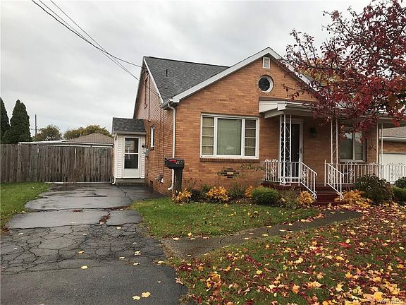 2nd image of 106 Peoria Ave