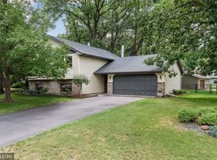 9341 Penn Ave N, Brooklyn Park, MN 55444