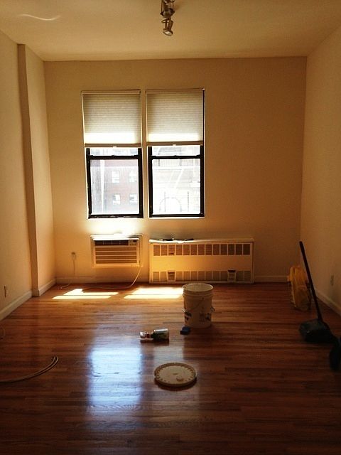 Building Photo 3
