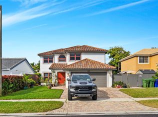 1420 SW 88th Ave, Hollywood, FL 33025