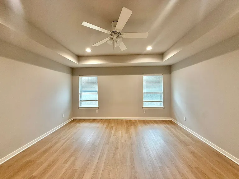 4822 FM 346 E — Photo 16